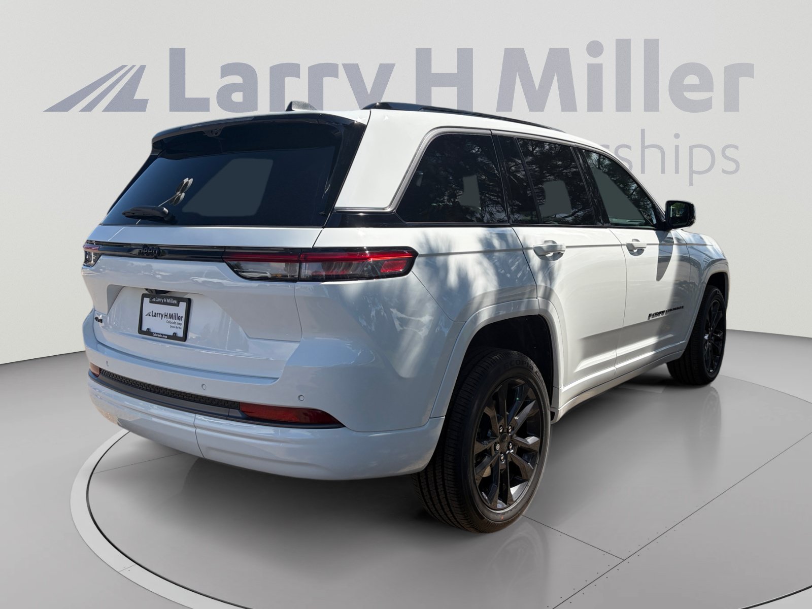 New 2026 Jeep Grand Cherokee Limited AWD/4WD image 5