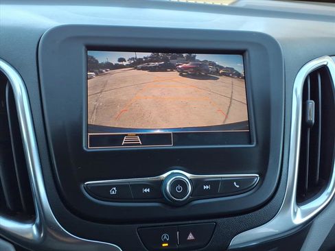 Used 2022 Chevrolet Equinox LS w/ LS Convenience Package image 26