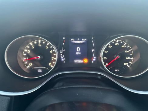 Used 2018 Jeep Compass Latitude w/ Cold Weather Group image 26