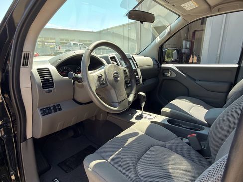 Used 2021 Nissan Frontier SV image 13