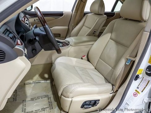 Used 2014 Lexus LS 460 AWD image 9