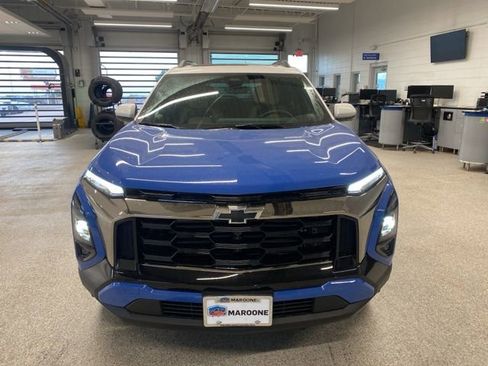 New 2026 Chevrolet Equinox ACTIV w/ Convenience Package III AWD/4WD image 2
