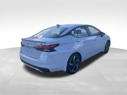 Used 2025 Nissan Versa SR w/ Trunk Package image 5