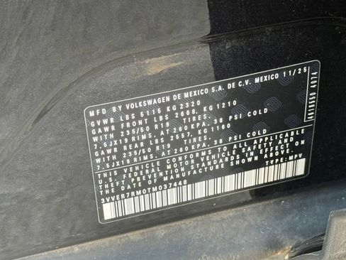 Used 2026 Volkswagen Tiguan SE AWD/4WD image 31