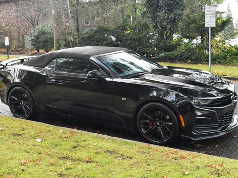 Used 2020 Chevrolet Camaro SS image 14