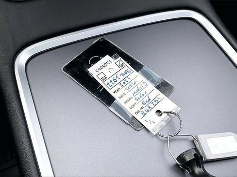 Used 2021 Tesla Model 3 Standard Range Plus image 11