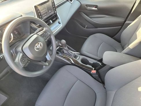 Used 2020 Toyota Corolla LE FWD image 9