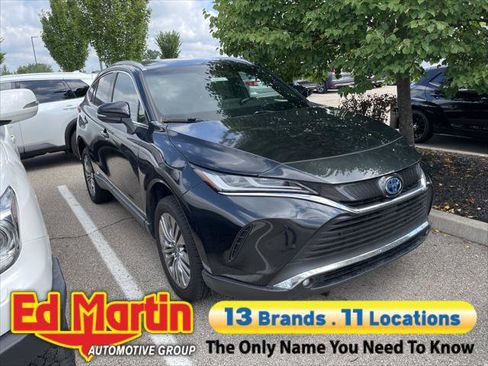 Certified 2024 Toyota Venza XLE AWD/4WD image 1