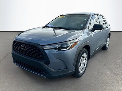 Used 2022 Toyota Corolla Cross L AWD/4WD image 3
