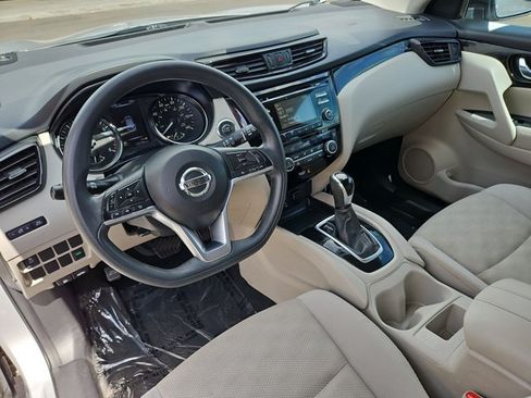 Used 2018 Nissan Rogue Sport SV FWD image 13