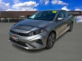 Used 2024 Kia Forte LXS FWD video 1