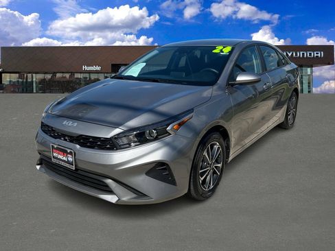 Used 2024 Kia Forte LXS FWD image 1
