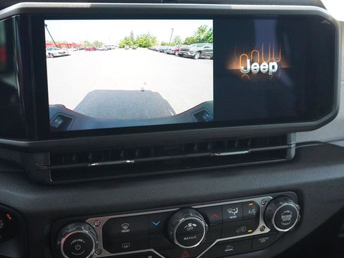 New 2025 Jeep Gladiator Sport image 48