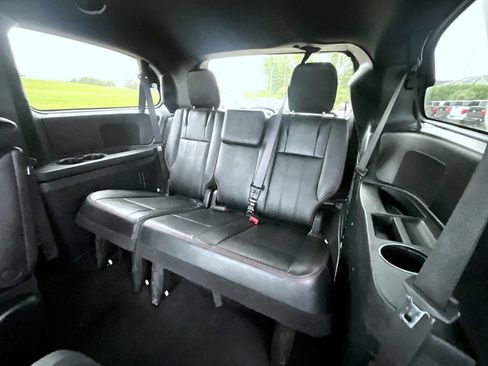 Used 2018 Dodge Grand Caravan GT FWD image 19