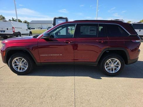 New 2025 Jeep Grand Cherokee Laredo X w/ Luxury Tech Group I image 7