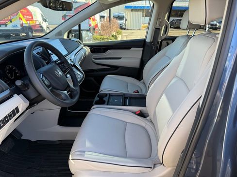 Certified 2026 Honda Odyssey Touring image 15