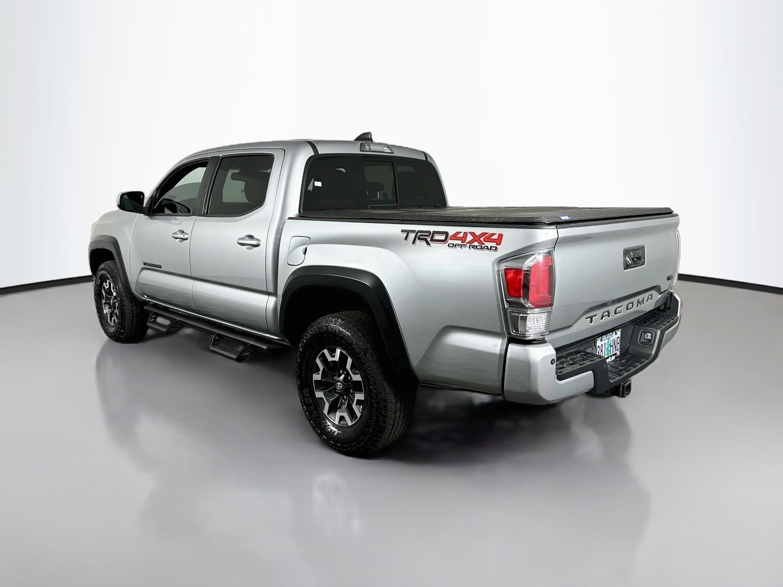 Used 2022 Toyota Tacoma TRD Off-Road w/ Technology Package AWD/4WD image 5
