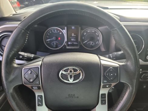 Used 2021 Toyota Tacoma SR5 RWD image 28