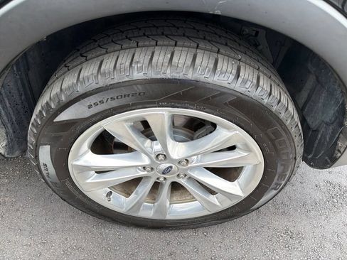 Used 2018 Ford Explorer Limited w/ Equipment Group 301A AWD/4WD image 6