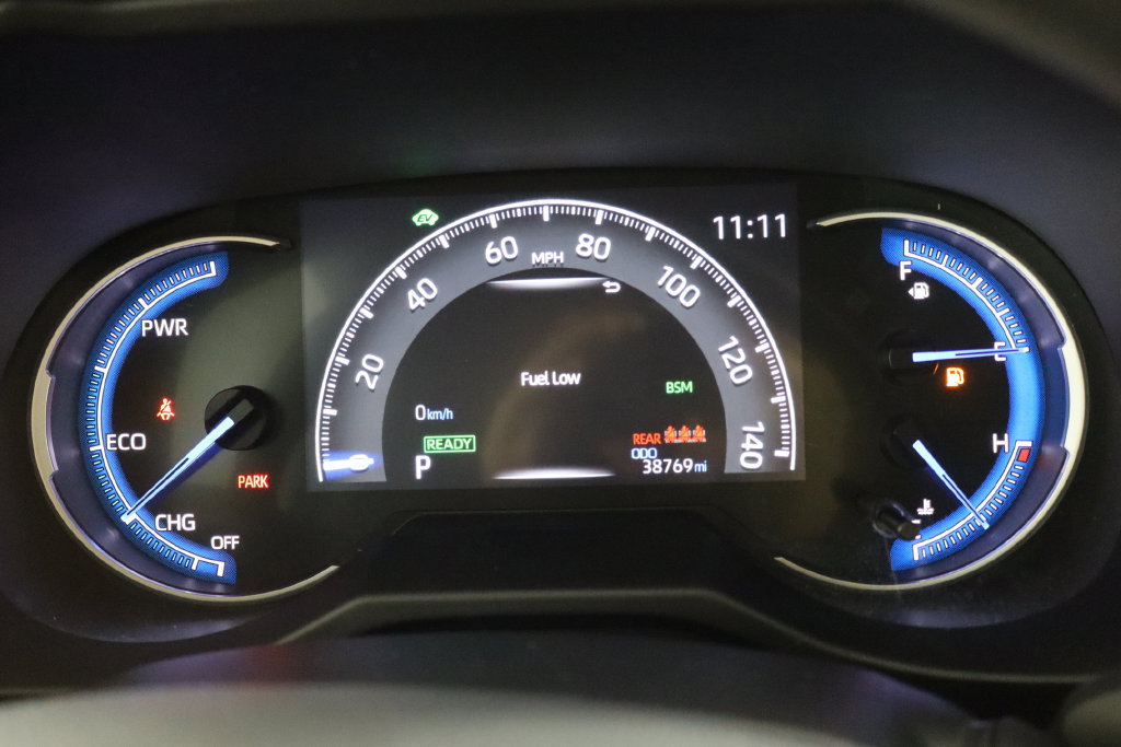 Used 2023 Toyota RAV4 XLE AWD/4WD image 11