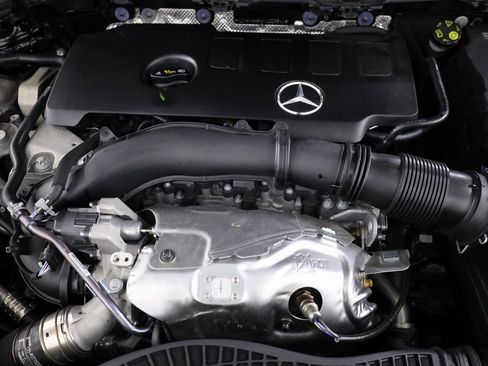 Used 2023 Mercedes-Benz GLA 250 4MATIC image 55