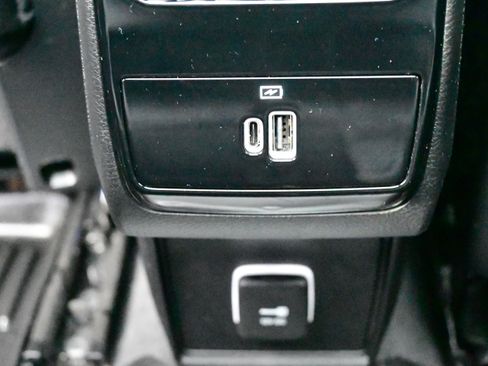 Used 2024 Jeep Compass Limited w/ Elite Group image 17