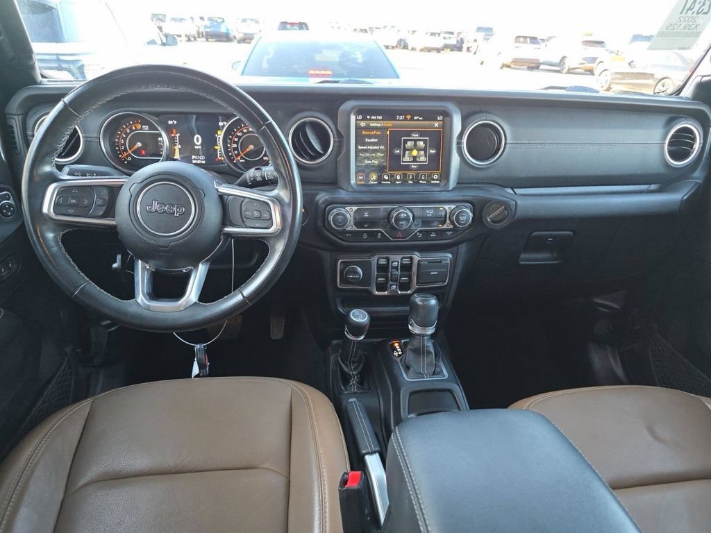 Used 2022 Jeep Wrangler Unlimited Sahara w/ LED Lighting Group AWD/4WD image 2