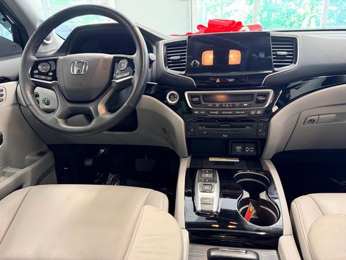 Used 2021 Honda Pilot Touring image 35