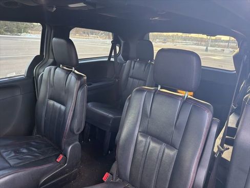 Used 2019 Dodge Grand Caravan GT image 9