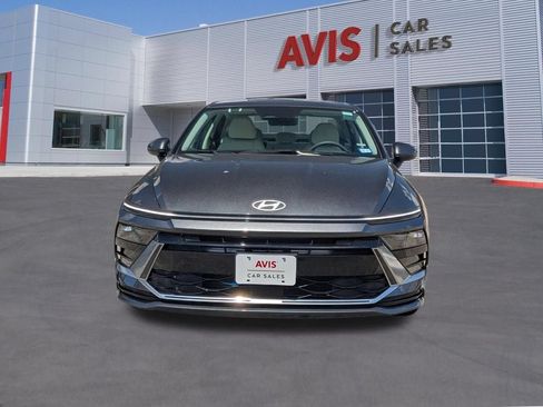 Used 2025 Hyundai Sonata SEL FWD image 10