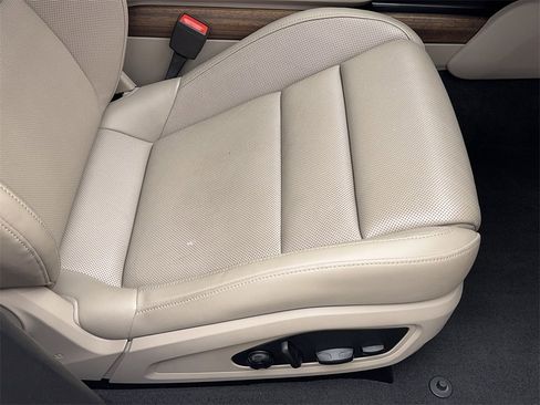 Used 2023 Porsche Taycan w/ Premium Package image 48