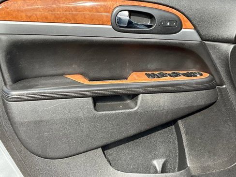 Used 2012 Buick Enclave Leather image 25