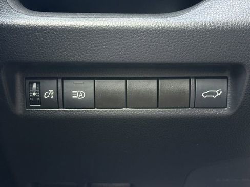 Used 2021 Toyota RAV4 XLE Premium FWD image 22