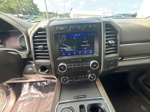 Used 2020 Ford Expedition XLT w/ Equipment Group 202A RWD image 14