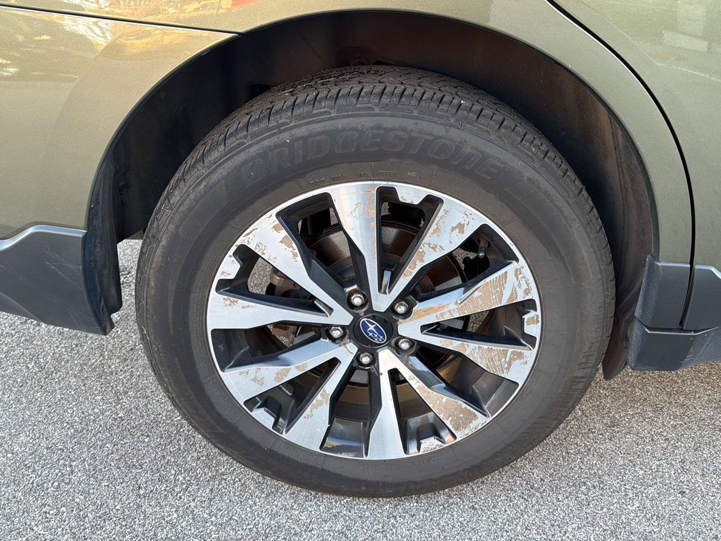 Used 2015 Subaru Outback 3.6R Limited AWD/4WD image 13