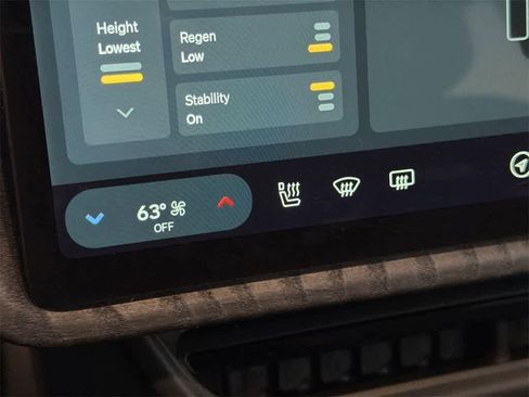 Used 2022 Rivian R1S Launch Edition image 22