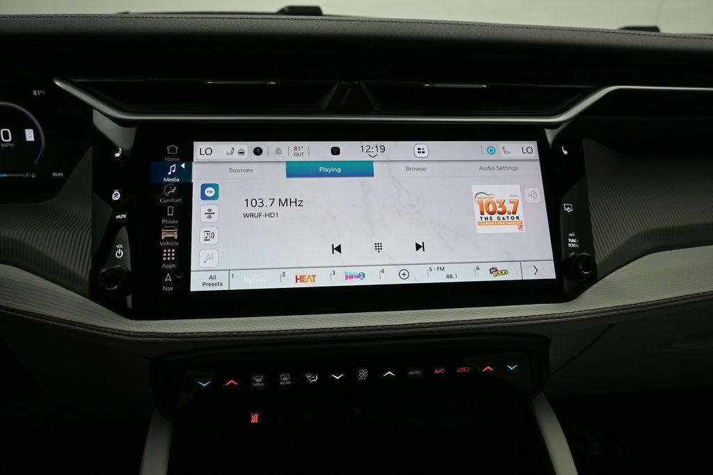 New 2026 Jeep Cherokee Limited AWD/4WD image 16