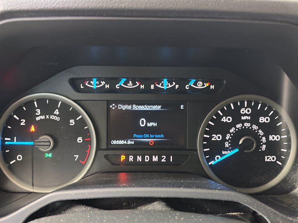Used 2015 Ford F150 XLT w/ Equipment Group 302A Luxury AWD/4WD image 15
