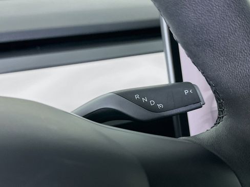 Used 2023 Tesla Model 3 Standard Range image 24