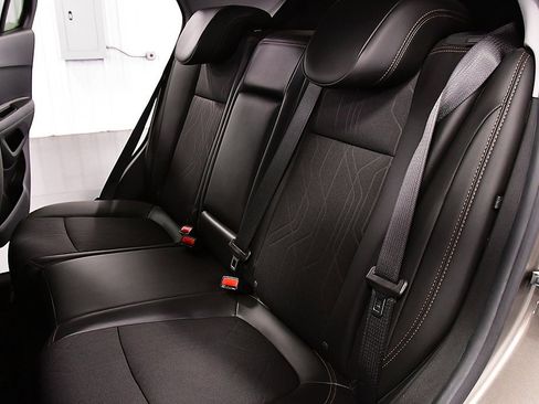 Used 2021 Chevrolet Trax LT w/ Driver Confidence Package image 27