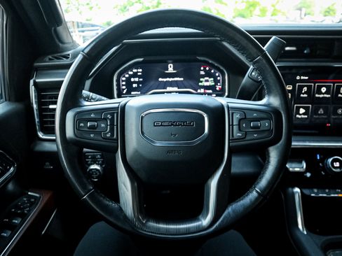 Used 2024 GMC Sierra 2500 Denali Ultimate AWD/4WD image 6