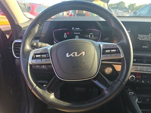 Used 2025 Kia Telluride S AWD/4WD image 17