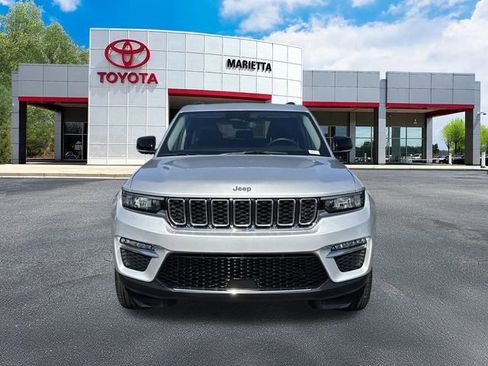 Used 2022 Jeep Grand Cherokee Limited image 25