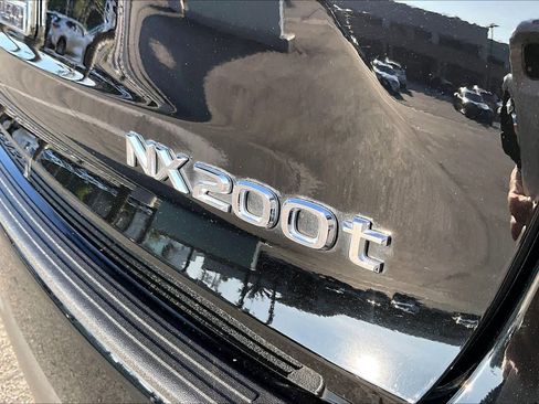 Used 2017 Lexus NX 200t FWD image 9