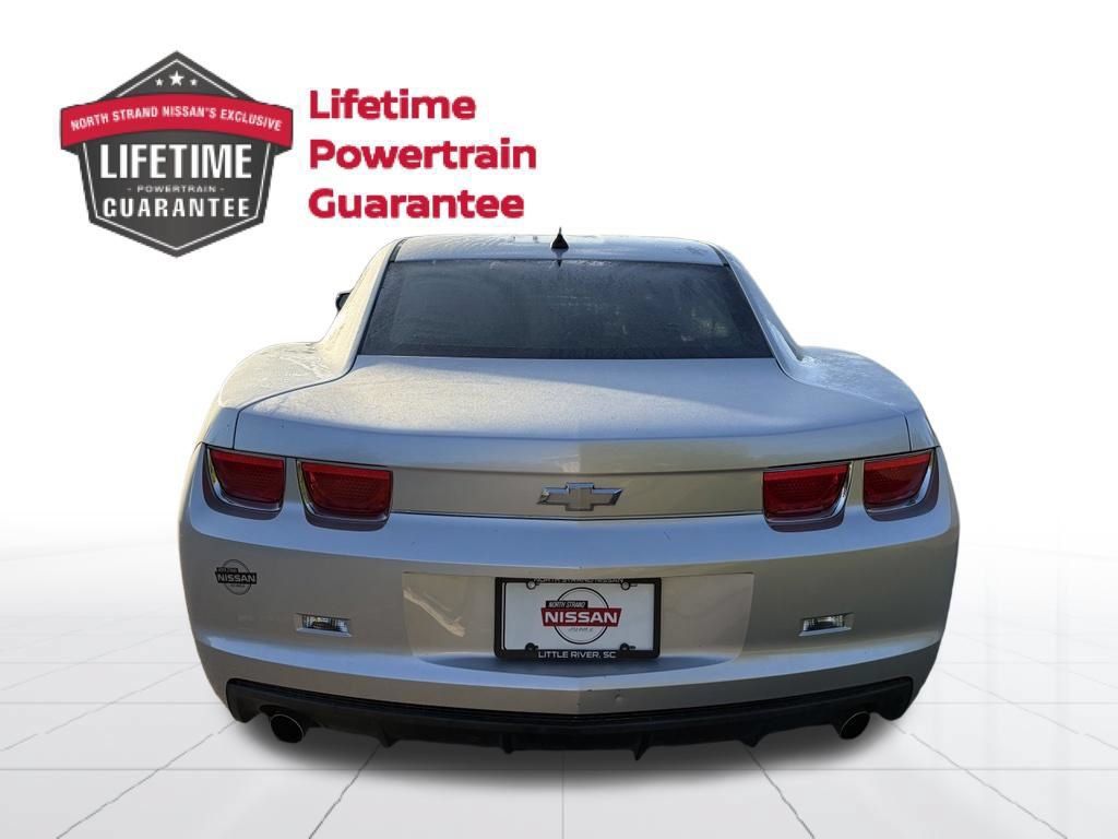 Used 2011 Chevrolet Camaro LS RWD image 4