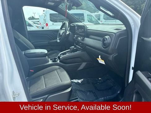 Used 2024 Chevrolet Colorado W/T w/ Safety Package RWD image 9