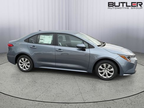 New 2026 Toyota Corolla LE FWD image 6