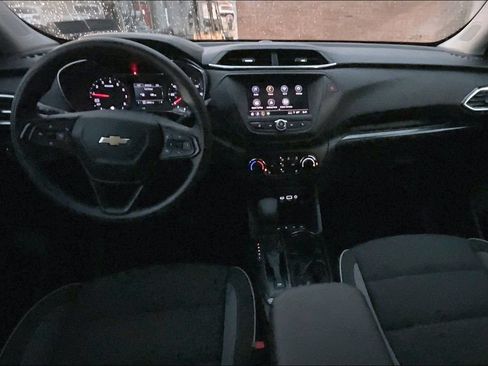 Used 2022 Chevrolet TrailBlazer LT w/ Driver Confidence Package AWD/4WD image 14