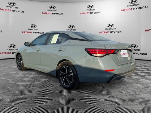 Used 2024 Nissan Sentra SV FWD image 5