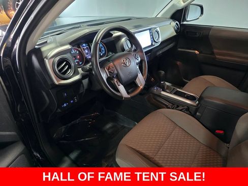 Used 2020 Toyota Tacoma 4x4 Double Cab image 12